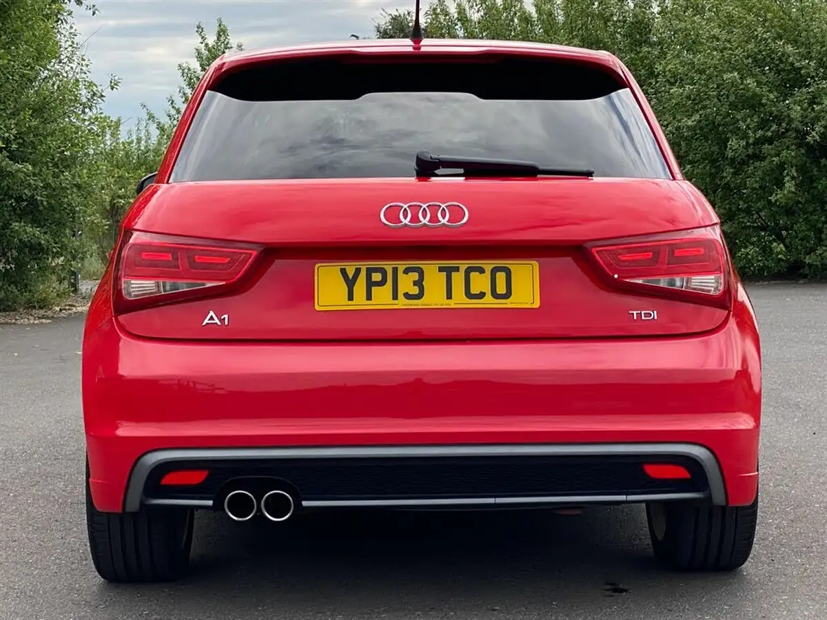 2013-audi-a1-20td-black-edition-sportback-5d-big-23