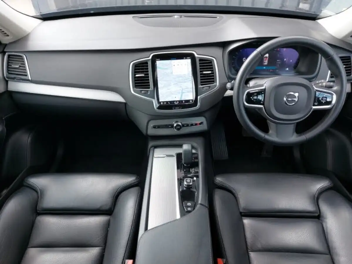 2022-volvo-xc90-20-b5-core-big-2