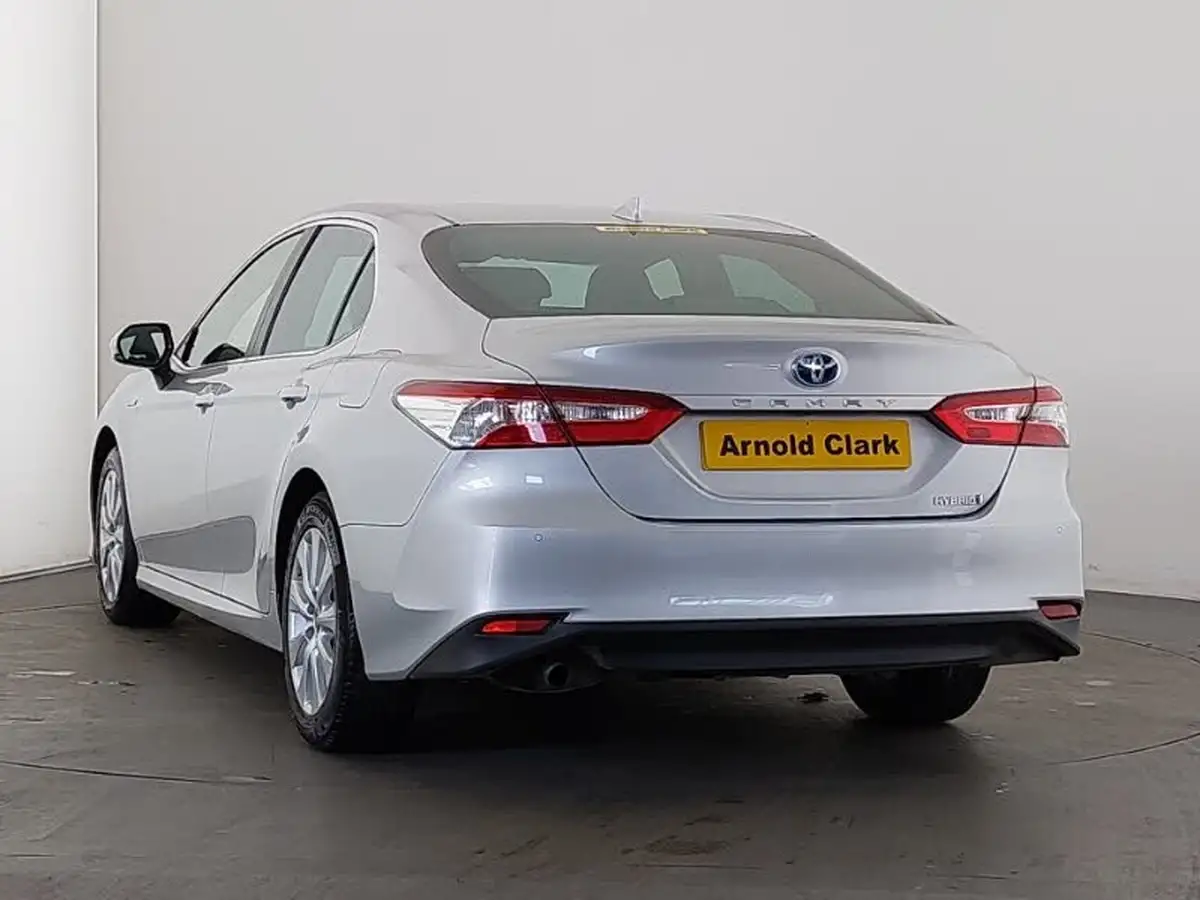 2021-toyota-camry-25-vvt-i-design-big-1