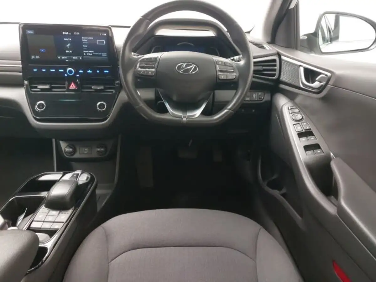 2021-hyundai-ioniq-e-premium-electric-100kw-big-6