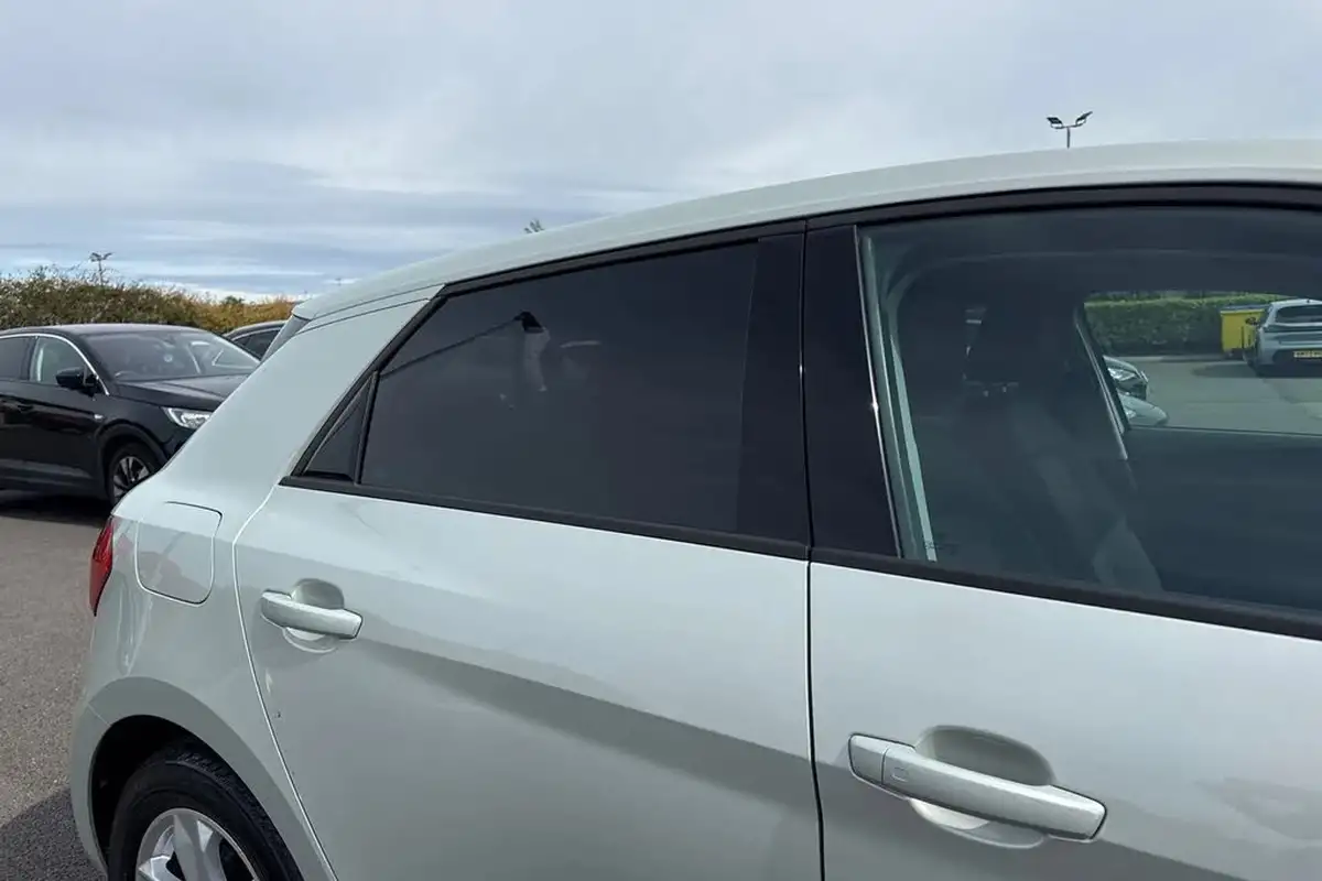 2023-audi-a1-10-30-tfsi-technik-big-35