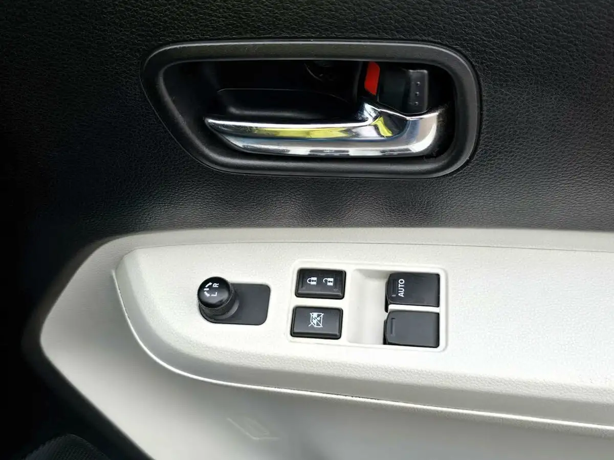 2017-suzuki-ignis-12-dualjet-sz3-big-29
