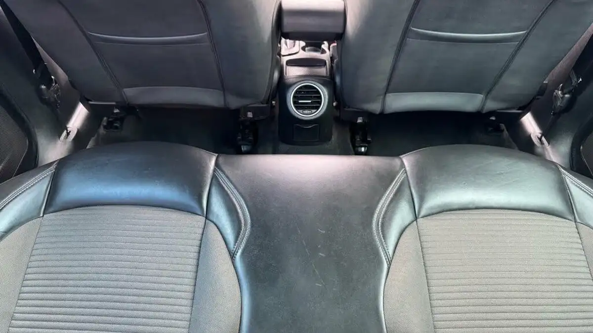 2014-alfa-romeo-giulietta-14-exclusive-big-15