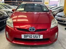 2010-toyota-prius-small-3