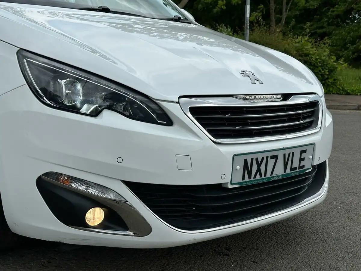 2017-peugeot-308-16-bluehdi-allure-big-3