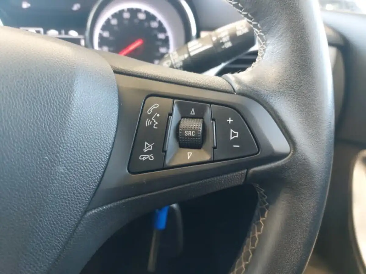 2020-vauxhall-astra-12-turbo-sri-145ps-big-12