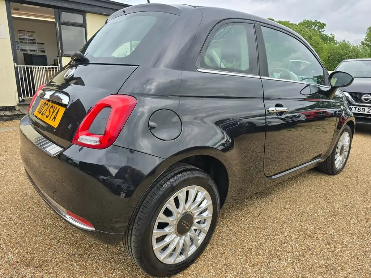 2021-fiat-500-10-dolcevita-big-5