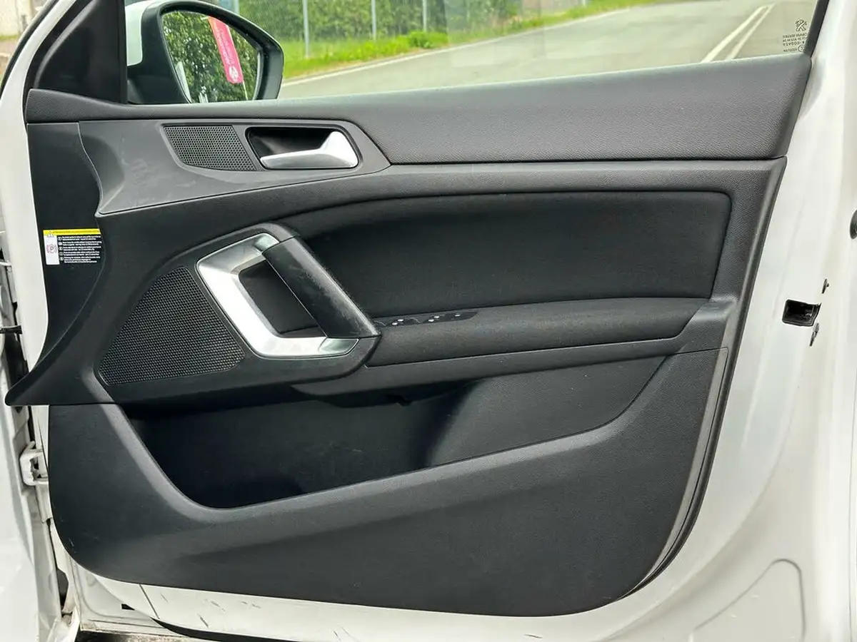 2017-peugeot-308-16-bluehdi-allure-big-55
