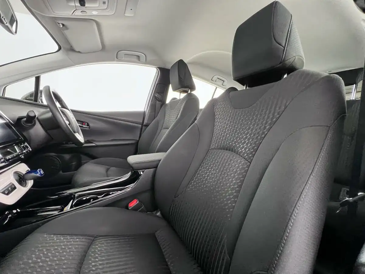 2019-toyota-prius-18-vvt-i-business-edition-plus-ss-cvt-big-18