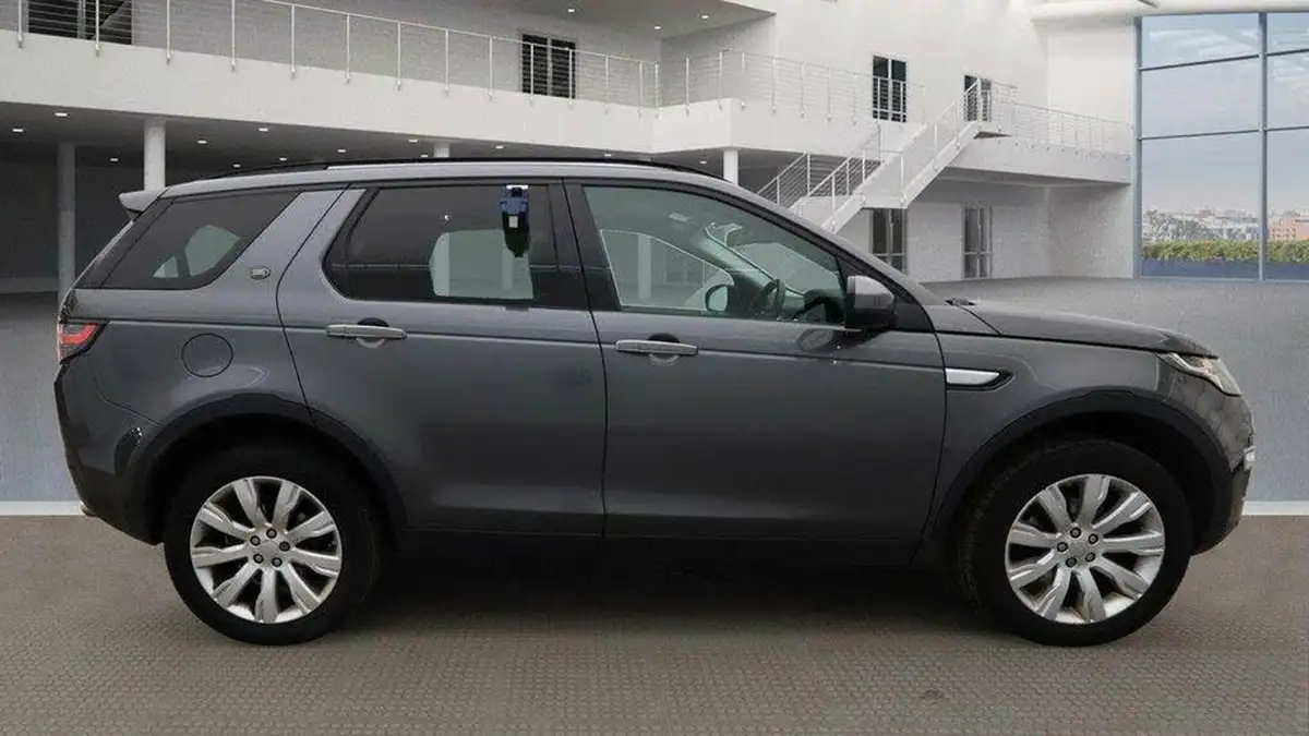 2015-land-rover-discovery-sport-22td-hse-luxury-auto-big-8
