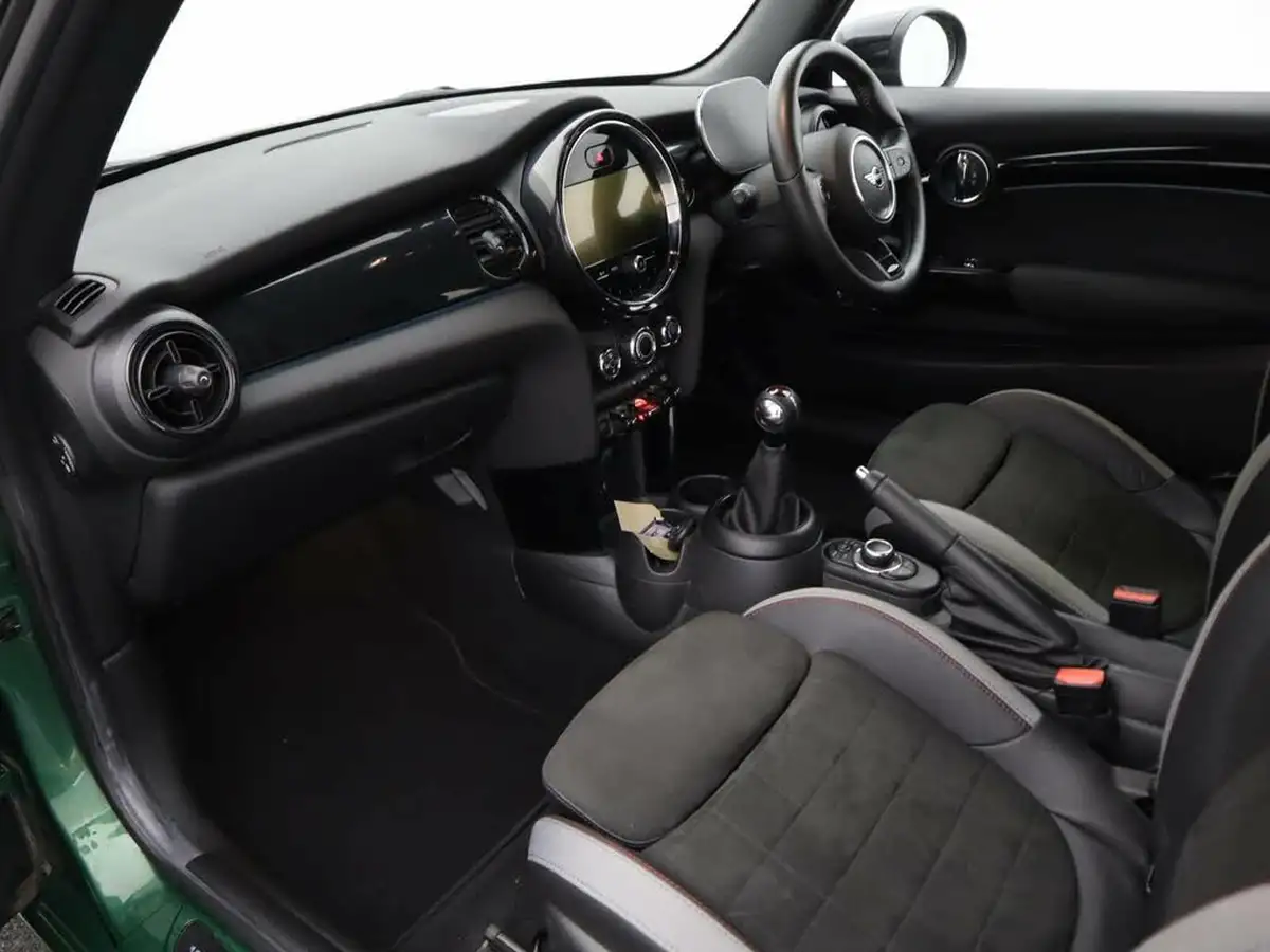 2022-mini-cooper-20-cooper-s-sport-hatchback-3d-big-12