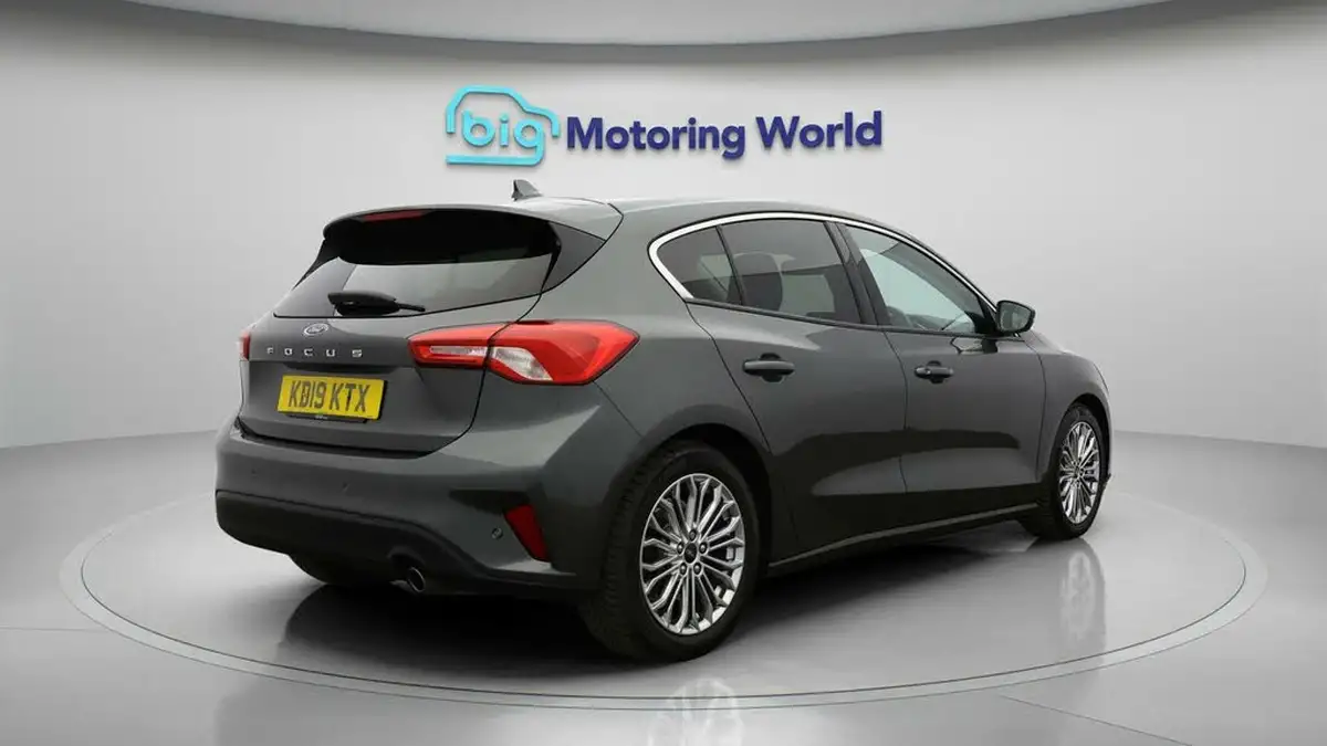 2019-ford-focus-15t-titanium-x-hatchback-big-6