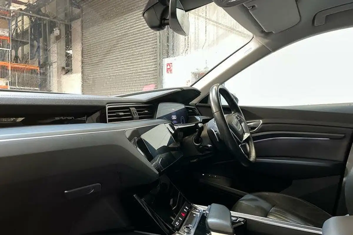 2020-audi-e-tron-50e-technik-big-17