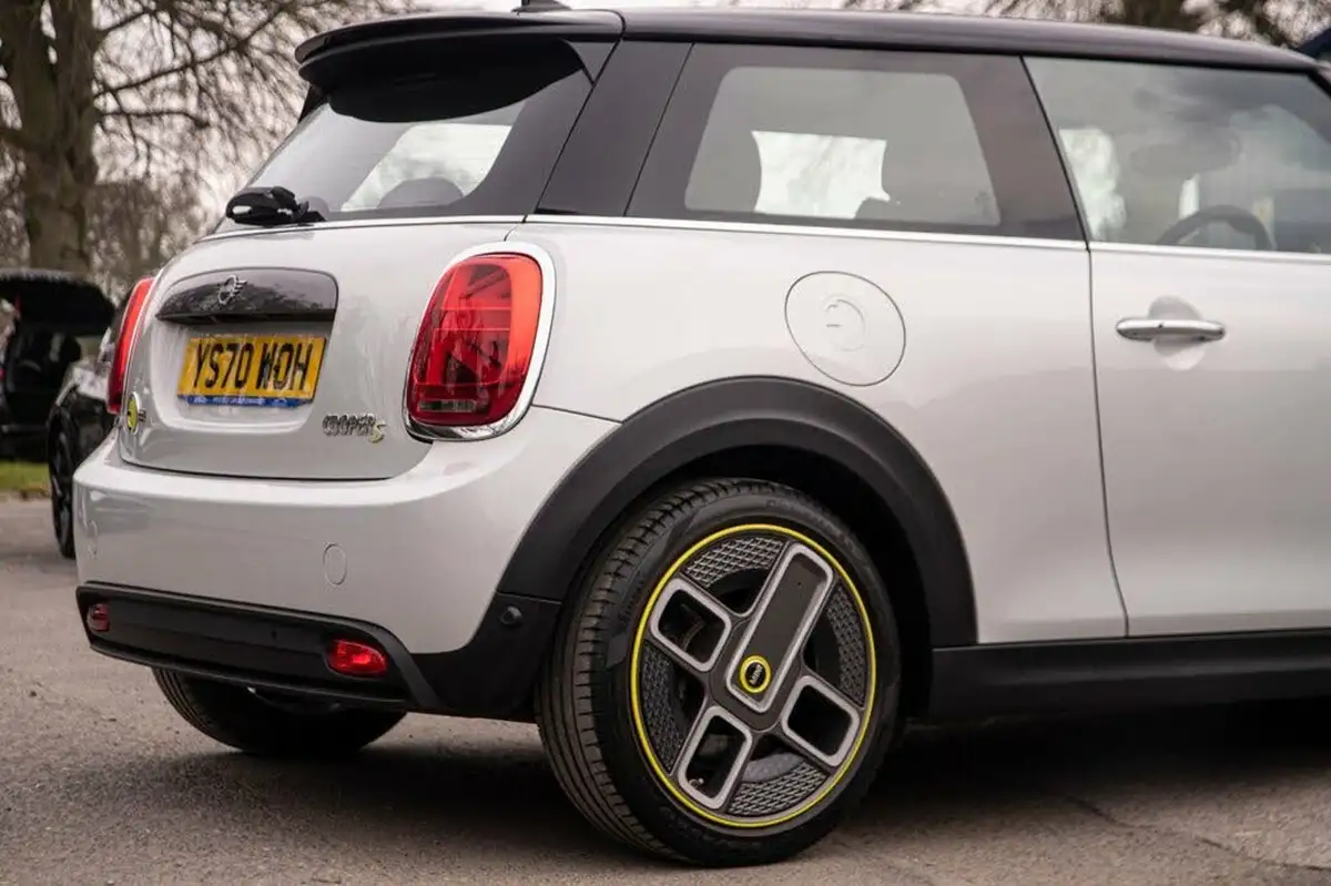 2020-mini-cooper-e-cooper-s-2-big-43