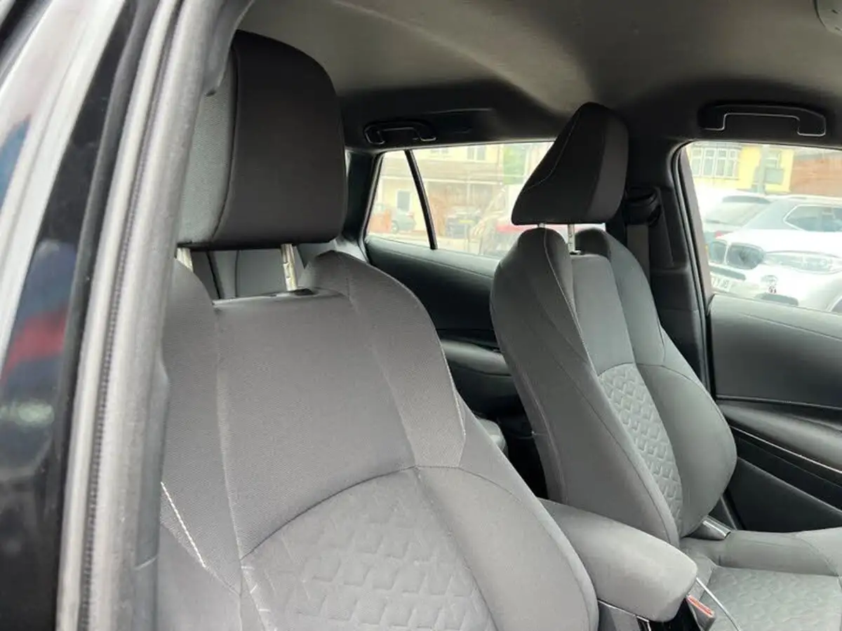2021-toyota-corolla-20-vvt-i-icon-tech-touring-sports-big-37