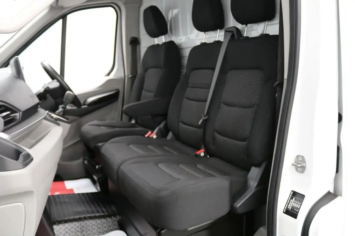 2022-maxus-deliver-9-20tdi-l3h2-big-18