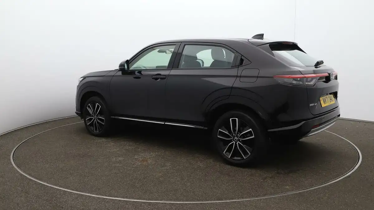 2022-honda-hr-v-15-i-mmd-advance-big-32