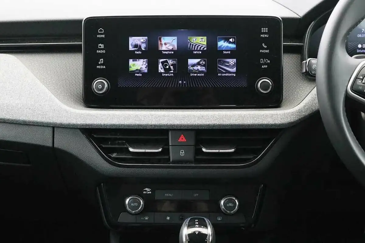 2024-skoda-kamiq-10-tsi-se-116ps-dsg-big-11