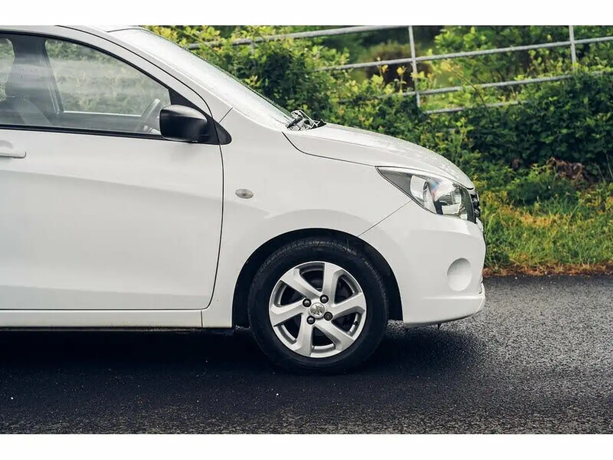 2016-suzuki-celerio-10-sz3-dualjet-big-2