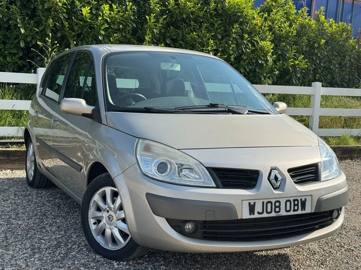 2008-renault-scenic-16-dynamique-big-0