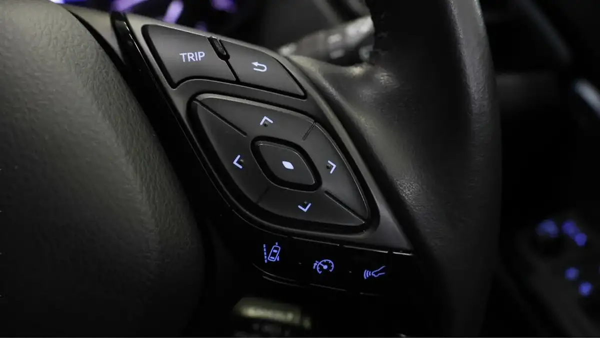 2021-toyota-c-hr-18-vvt-i-design-big-23