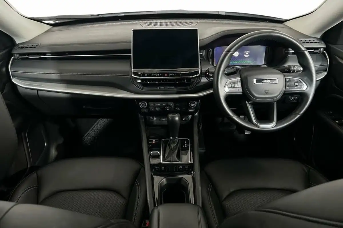 2023-jeep-compass-13-gse-s-big-11