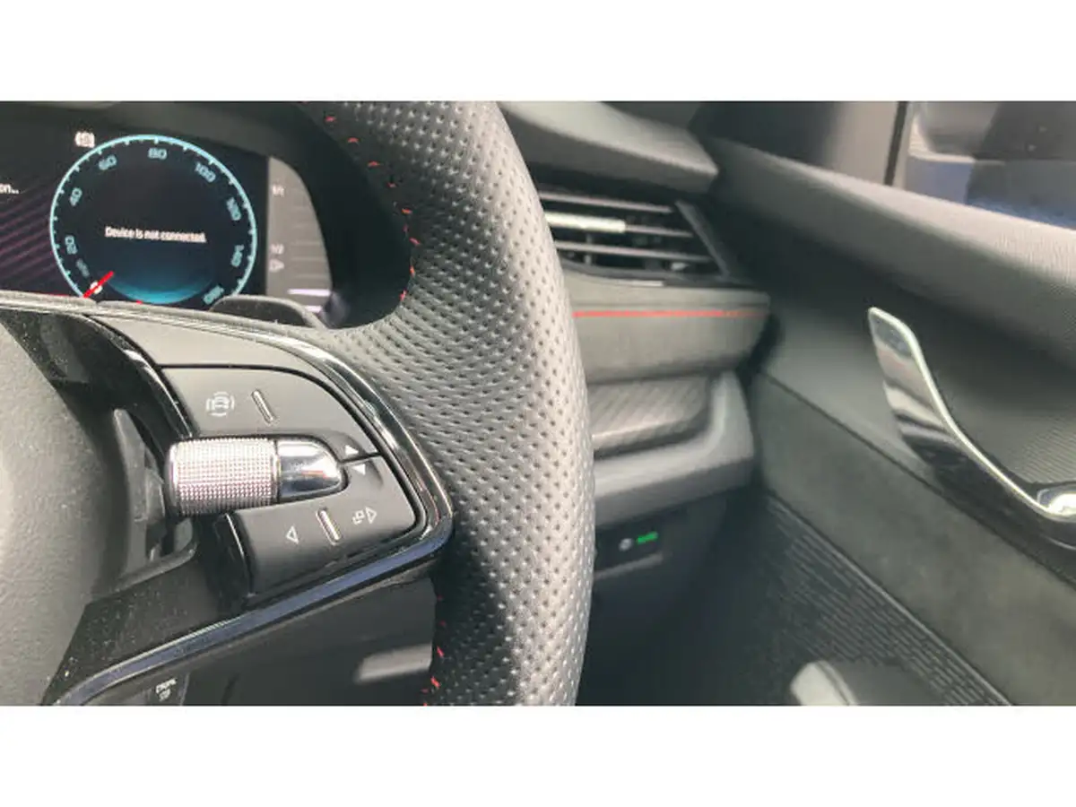 2024-skoda-octavia-20-tsi-vrs-245ps-hatchback-dsg-big-17
