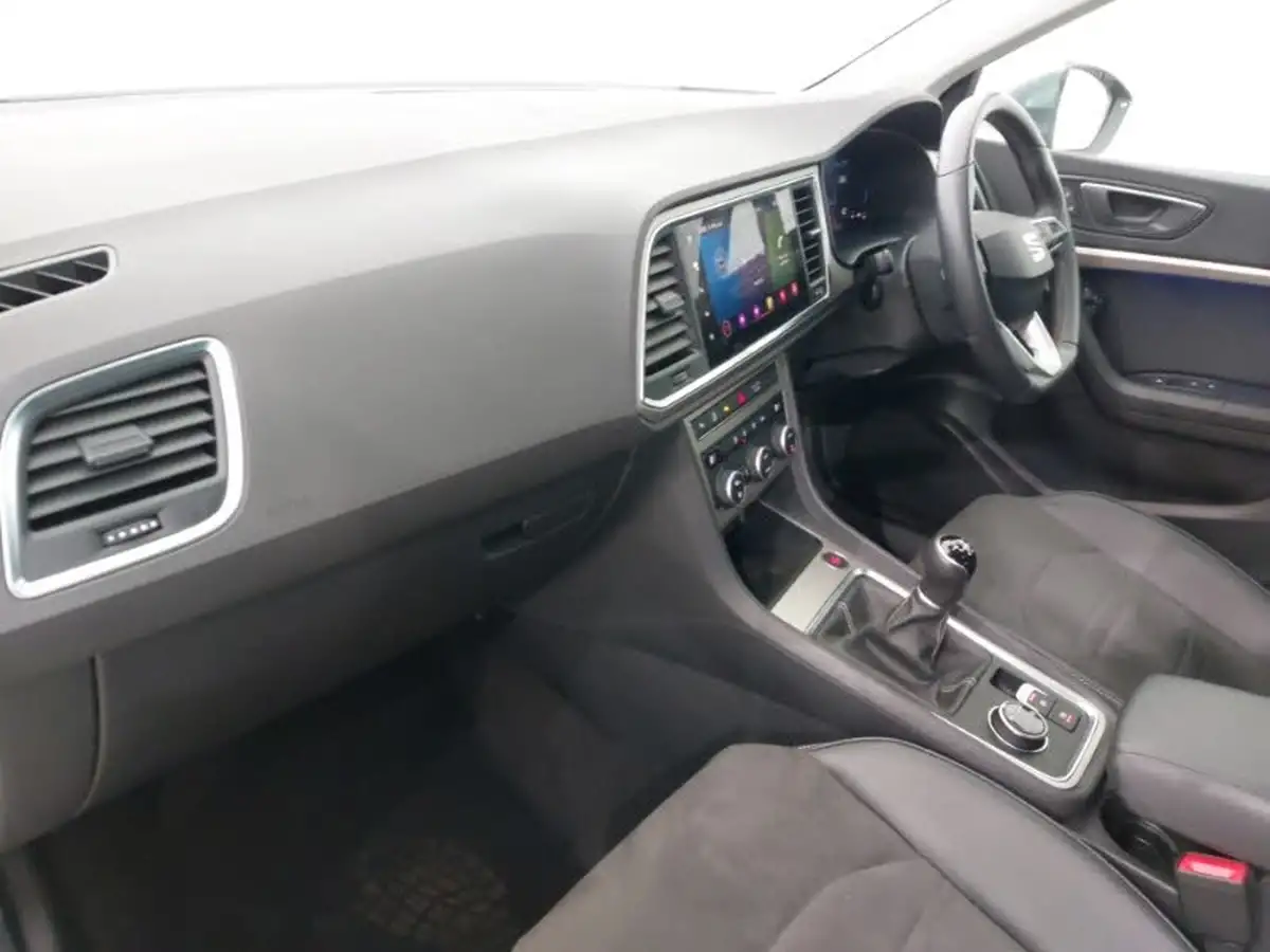 2023-seat-ateca-15-ecotsi-xperience-big-4