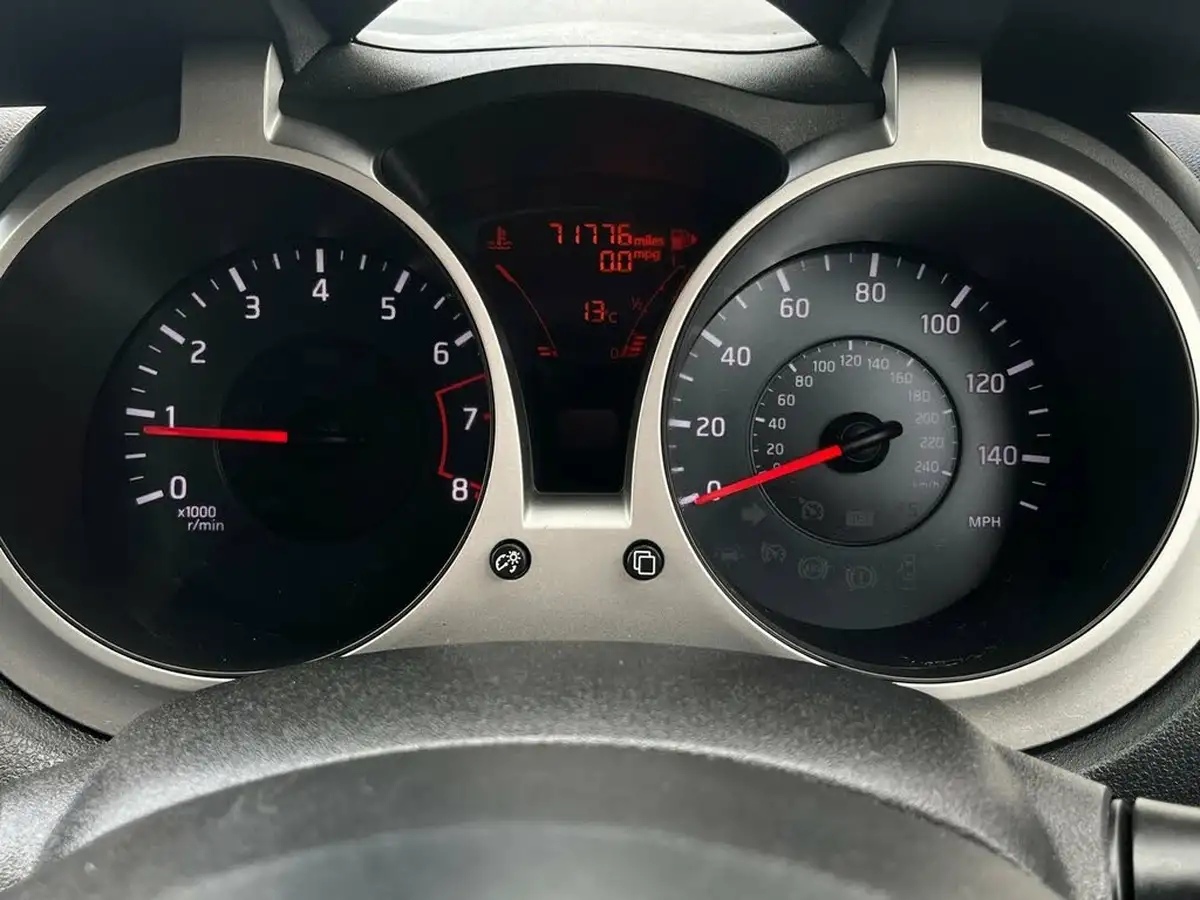 2014-nissan-juke-12-acenta-premium-big-6