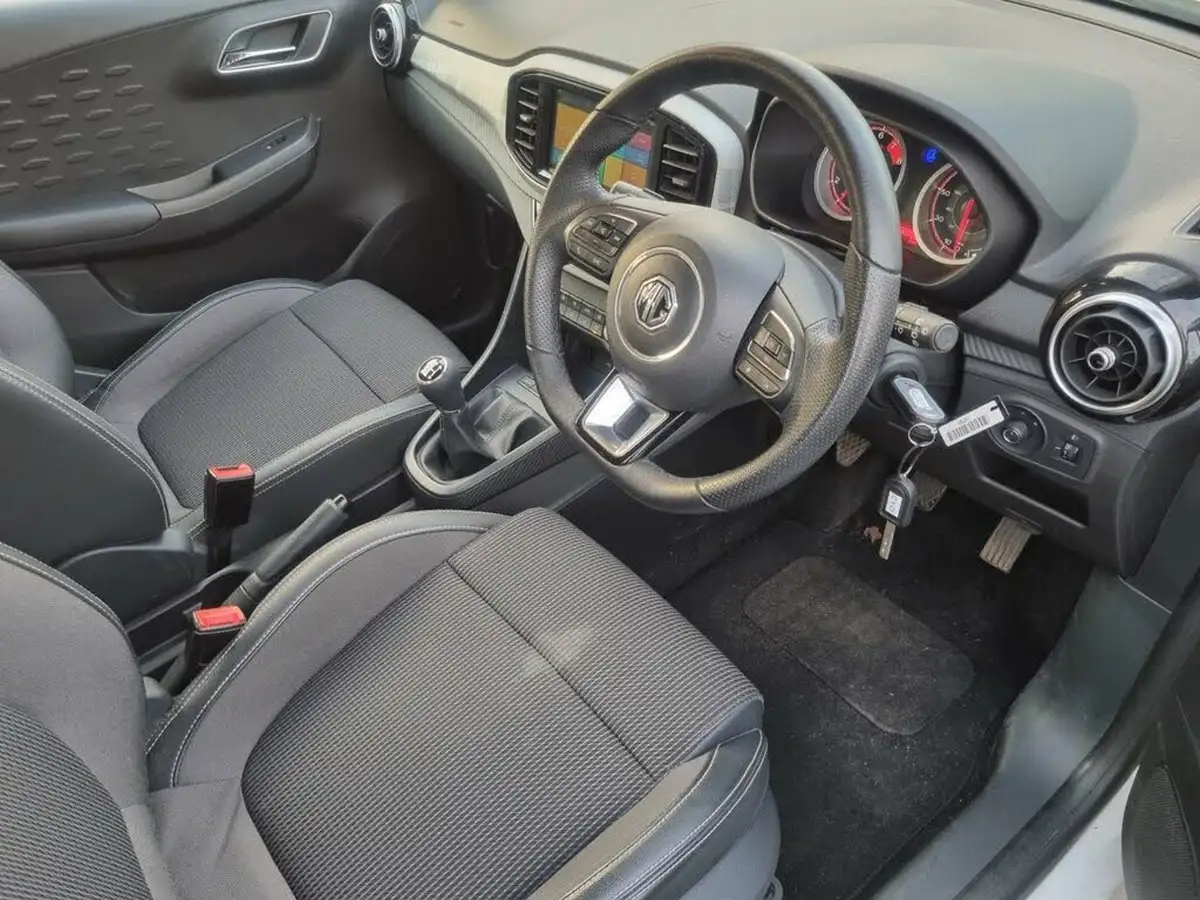 2022-mg-mg3-15-vti-tech-exclusive-nav-big-3