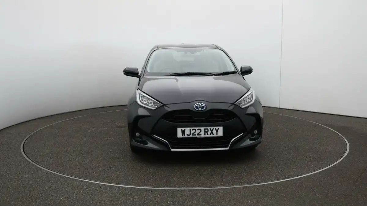 2022-toyota-yaris-15-vvt-i-excel-big-39