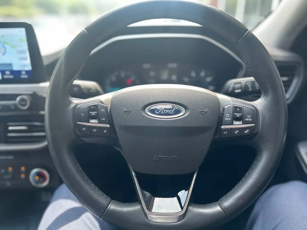 2021-ford-kuga-15-zetec-big-14