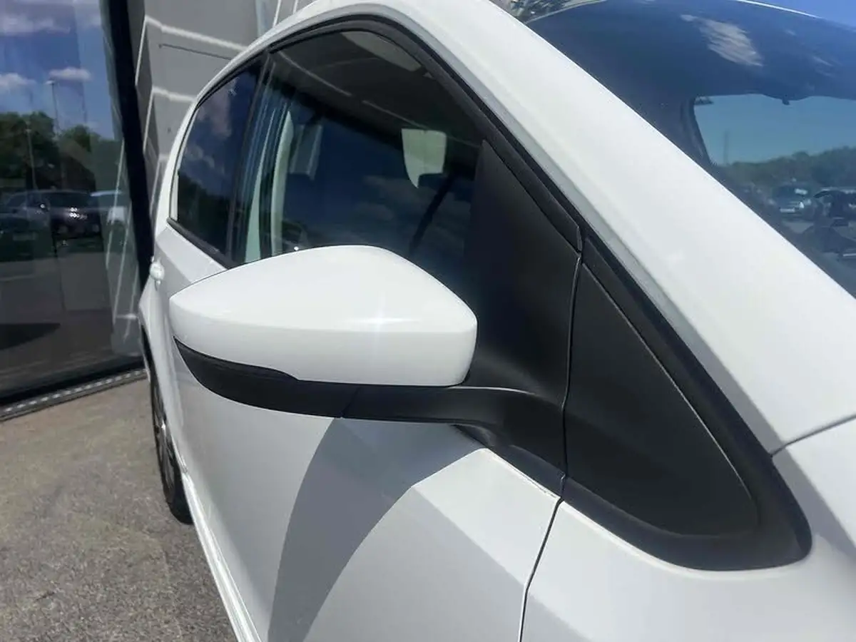 2022-volkswagen-up-e-e-up-big-27