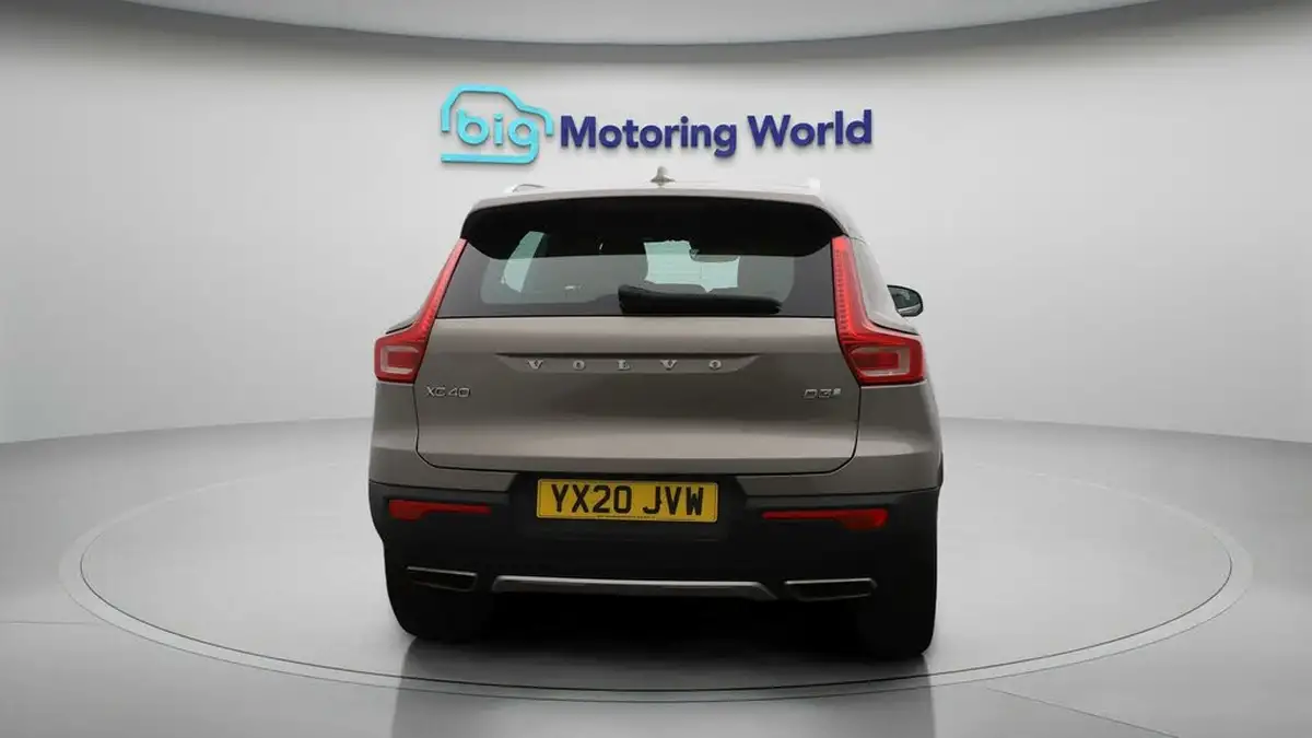 2020-volvo-xc40-20td-d3-inscription-pro-big-6