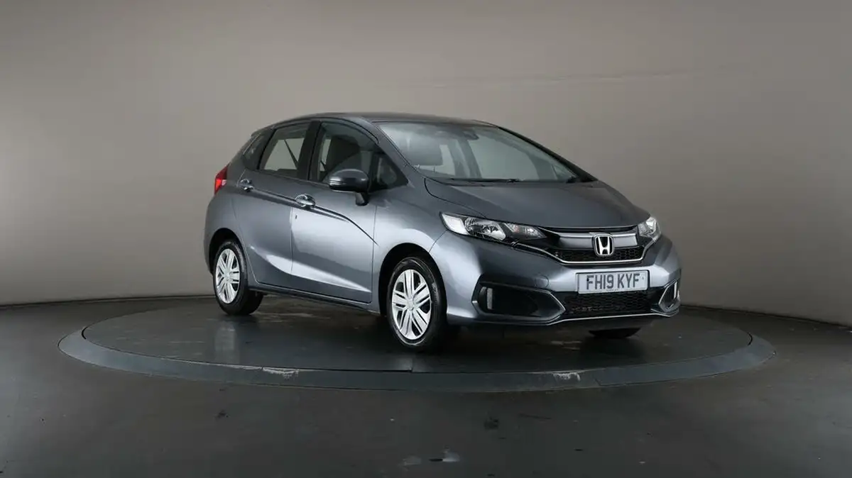 2019-honda-jazz-13-i-vtec-s-big-48