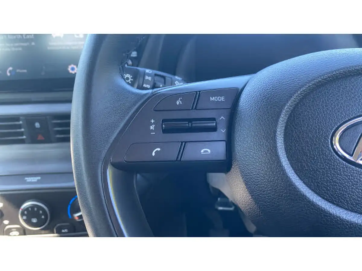 2022-hyundai-i20-10-t-gdi-se-connect-eclutch-imt-big-21
