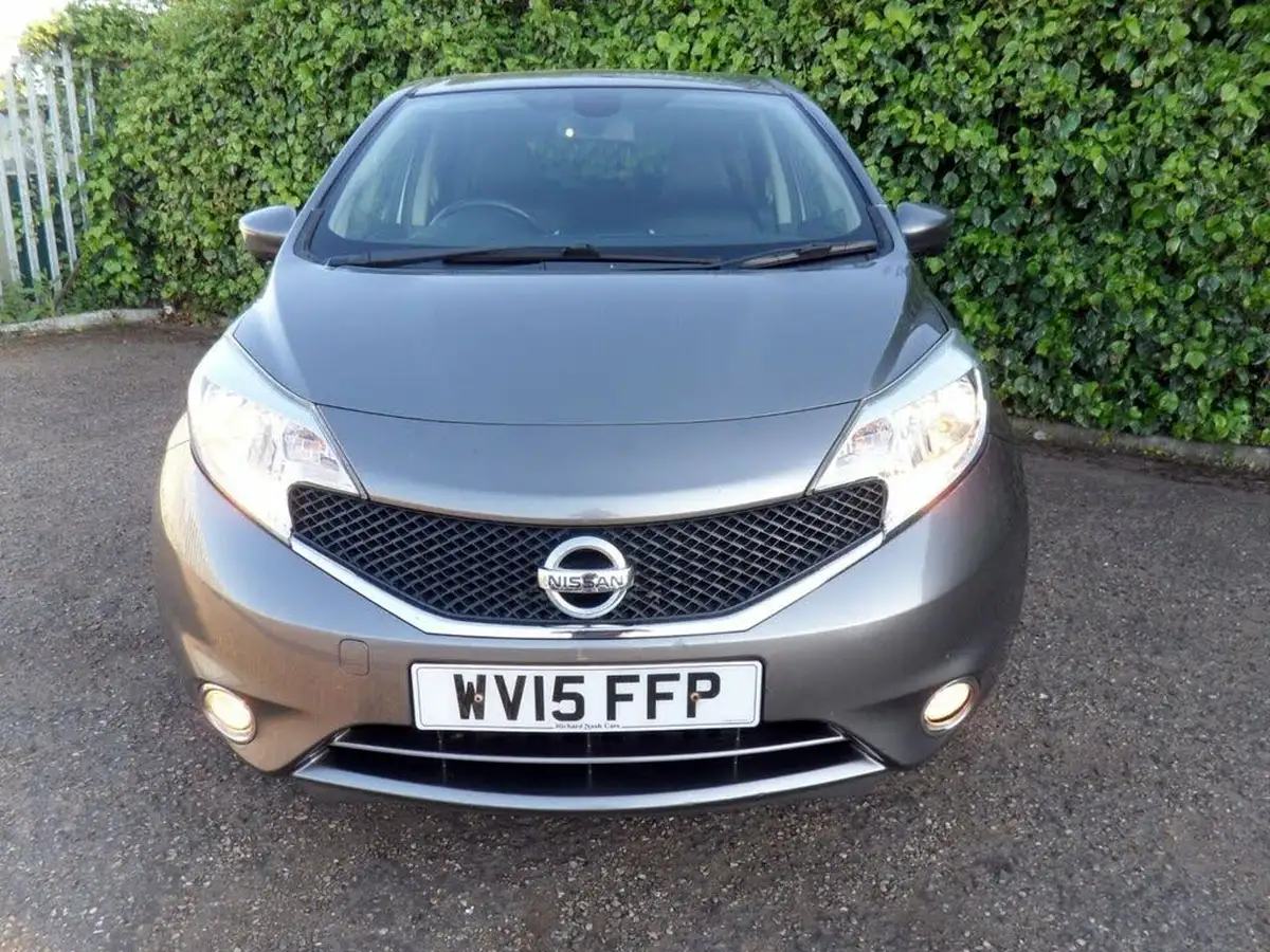 2015-nissan-note-12-tekna-big-1