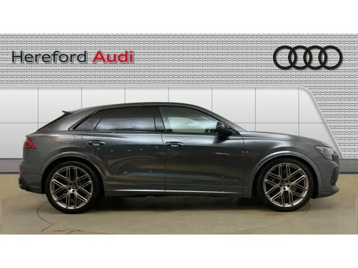 2024-audi-rs-q8-40-tfsi-launch-edition-big-3