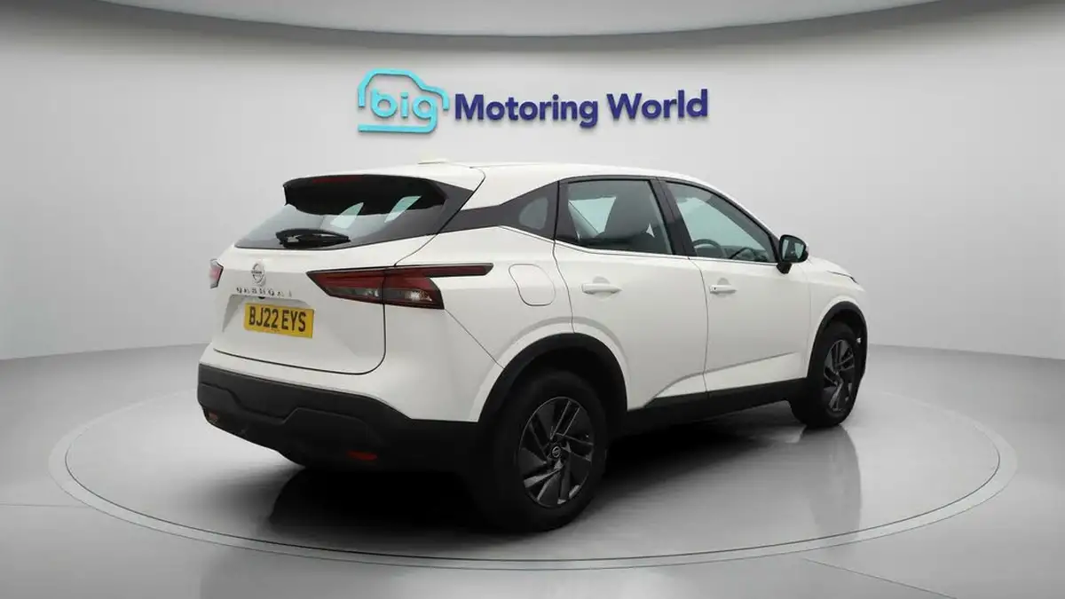 2022-nissan-qashqai-13-dig-t-acenta-premium-140ps-big-7