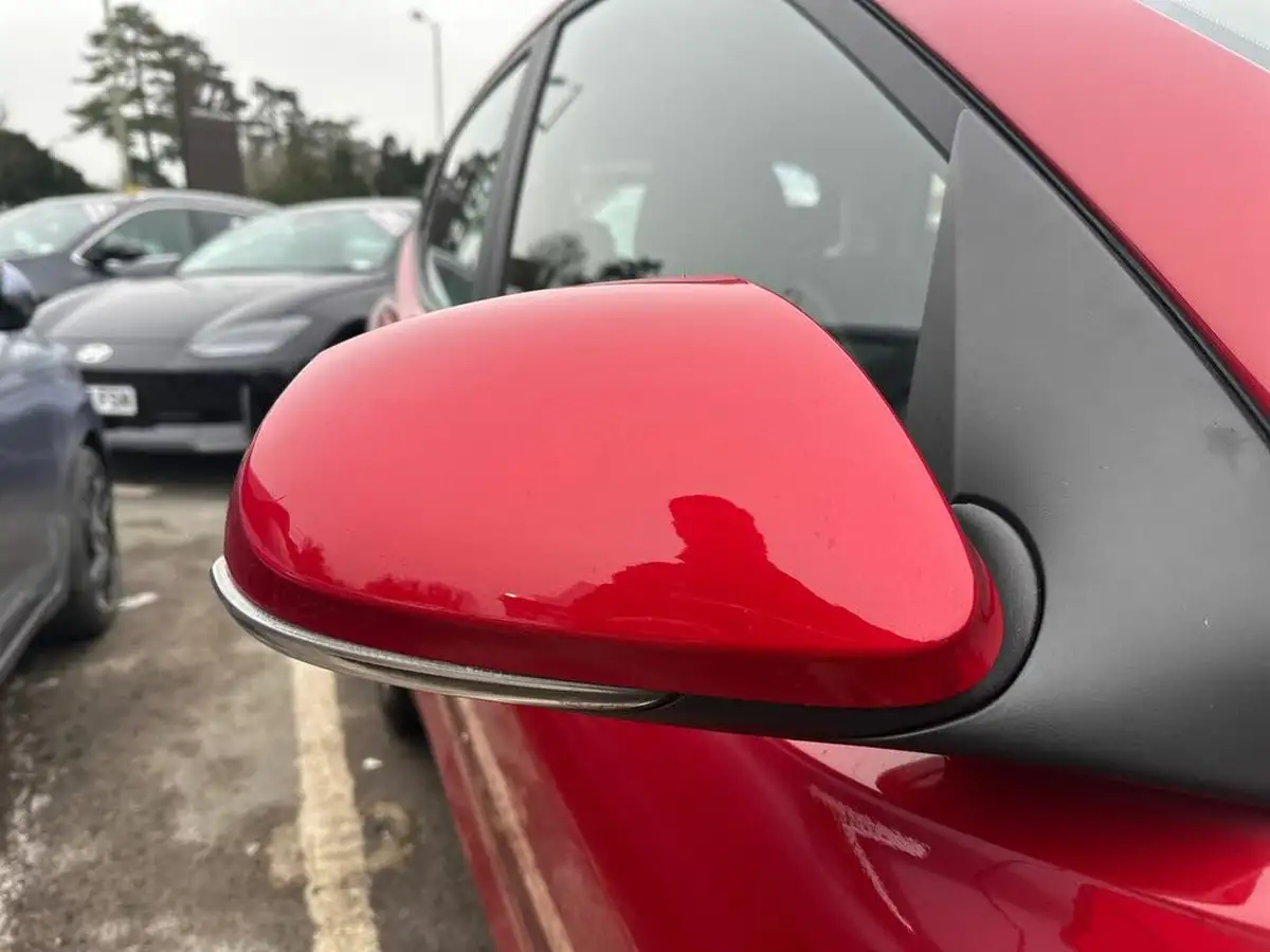 2022-hyundai-i10-10-se-connect-big-21