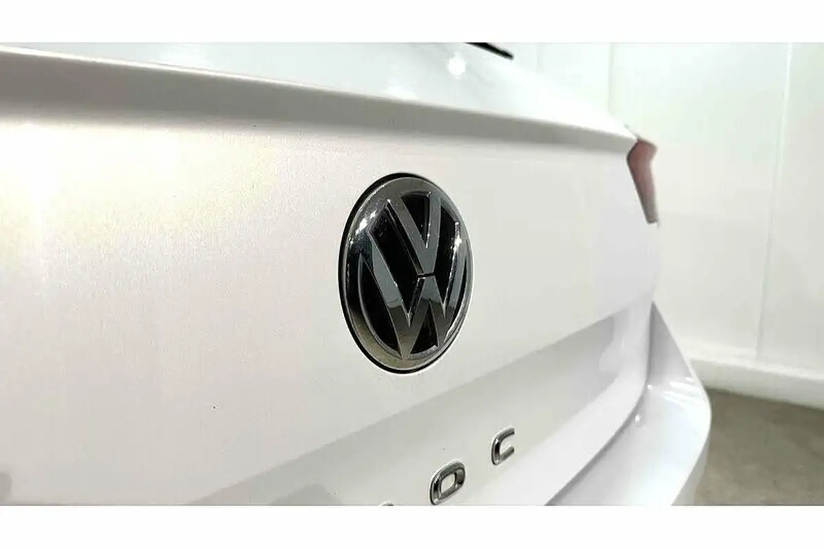 2019-volkswagen-t-roc-20tdi-sel-dsg-big-14