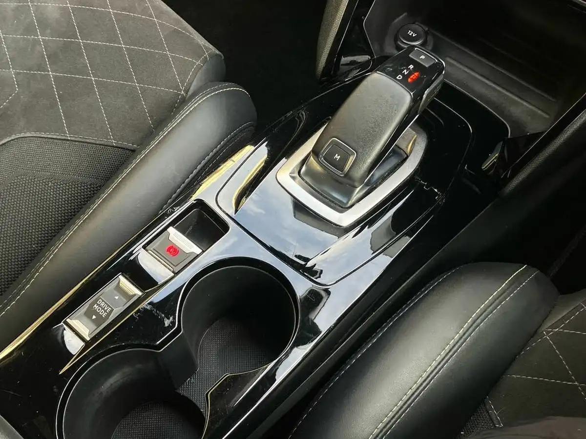 2021-peugeot-208-12-puretech-gt-premium-130bhp-eat8-big-48
