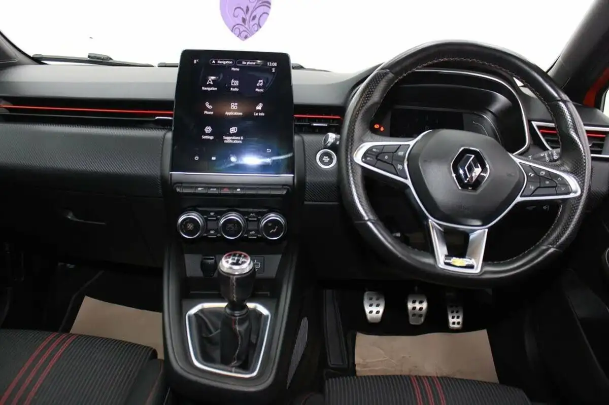 2020-renault-clio-10-tce-rs-line-100bhp-big-38