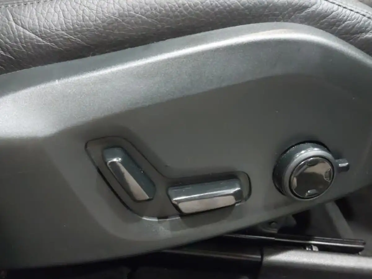 2023-volvo-xc60-20-b5-plus-big-11
