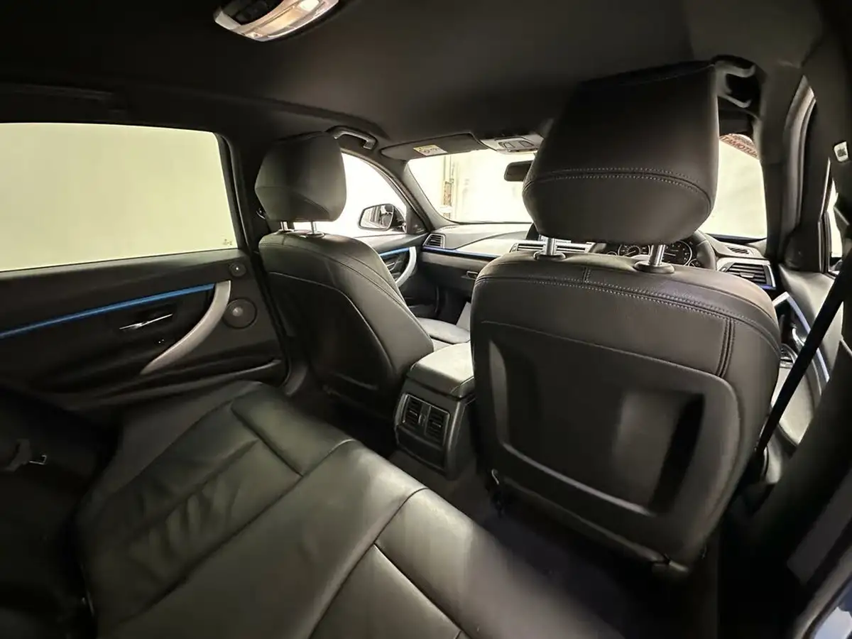 2017-bmw-3-series-20-320i-xdrive-m-sport-saloon-4d-auto-big-15