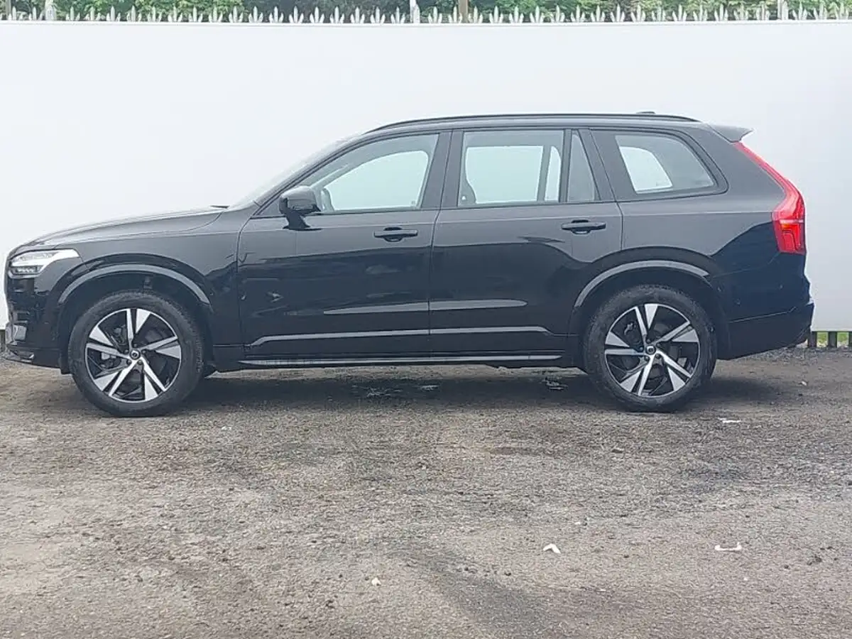2024-volvo-xc90-20-b5-r-design-big-3
