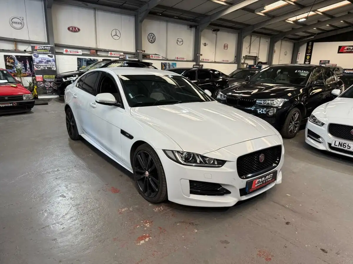 2016-jaguar-xe-20d-r-sport-180ps-auto-big-7