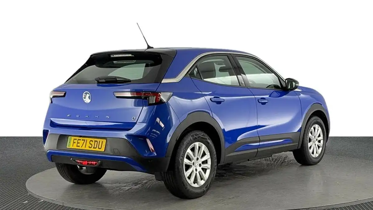 2021-vauxhall-mokka-e-se-premium-big-3