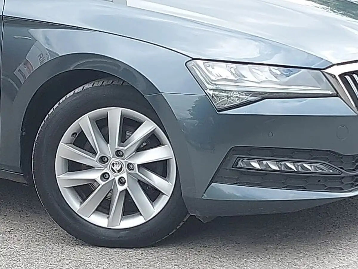 2021-skoda-superb-20tdi-se-150ps-estate-big-8
