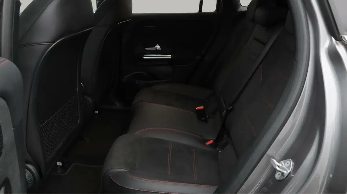 2021-mercedes-benz-eqa-e-eqa-250-amg-line-big-16
